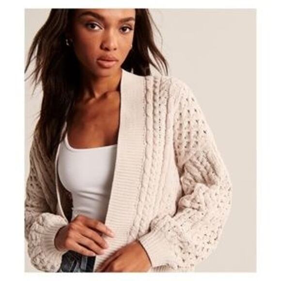 Abercrombie & Fitch Soft A&F Collection Cozy Chenille Cardigan Super Soft Size S - Picture 1 of 10